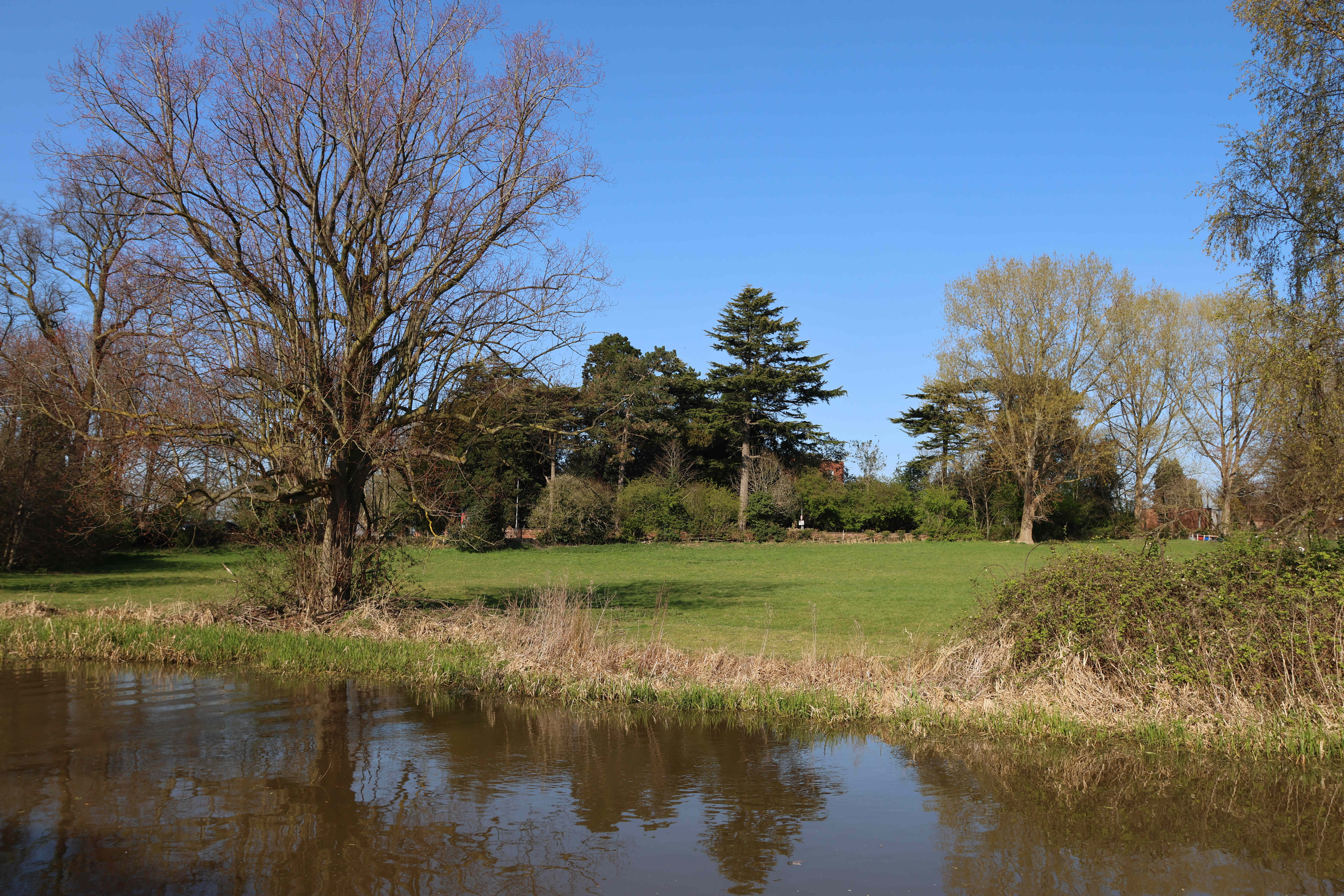 V17 View towards Christleton Hall from Mill